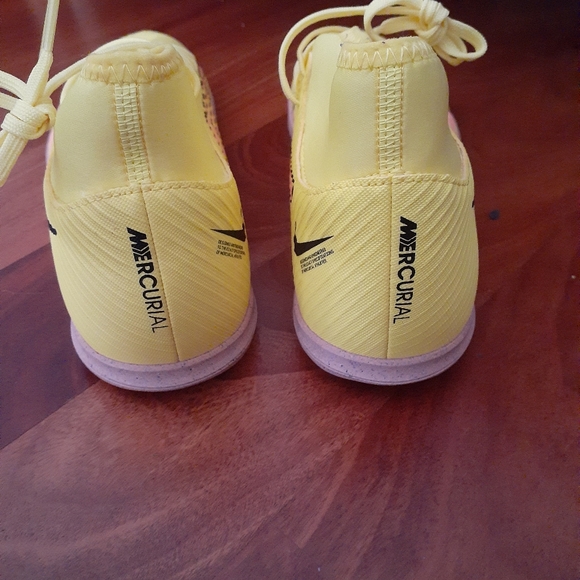 indoor soccer shoes superfly